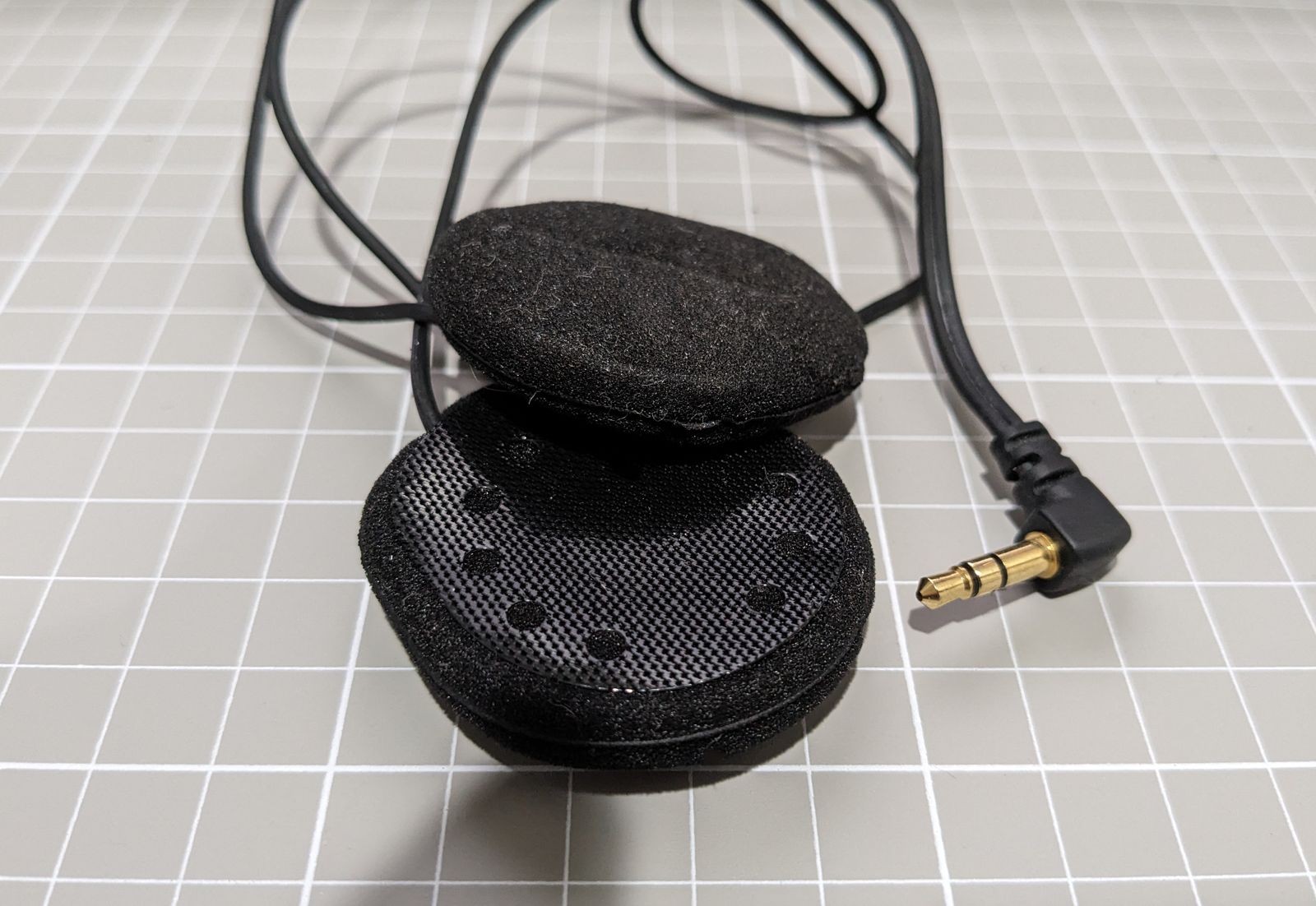 Featured image of post Refurbishing 40mm Cardo Helmet Speakers